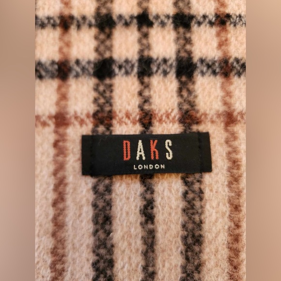 BNIB Vintage Daks London Wool Scarf Daks London Lambswool Scarves - Picture 6 of 8